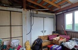 Casa cu spatiu comercial, in zona Poiana