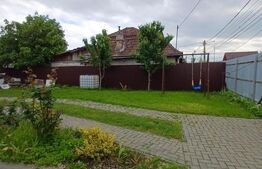 Casa cu spatiu comercial, in zona Poiana