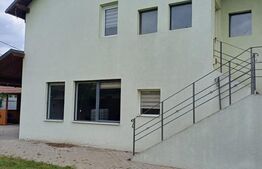 Casa cu spatiu comercial, in zona Poiana