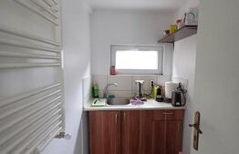 Casa cu spatiu comercial, in zona Poiana