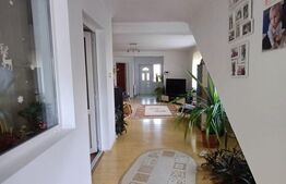 Casa individuala cu 6 camere, 1324 mp teren, zona Turda Noua