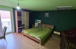 Casa cu 3 camere, 100 mp, zona centrala