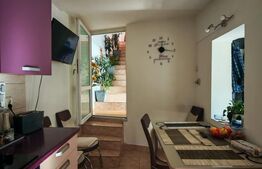 Casa cu 3 camere, 100 mp, zona centrala