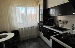 Apartament de vanzare, cu 3 camere, 64 mp, zona Micro 3 