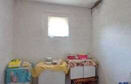 Casa renovabila de vanzare, cu 2 camere, 97 mp, zona Poiana