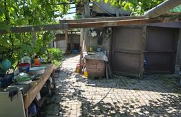 Casa cu 3 camere , 95 mp, zona Libertatii