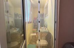 Apartament cu 3 camere, decomandat, zona micro 2