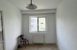Apartament cu 4 camere, 60 mp, zona micro 3 