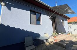 Casa de vânzare cu 3 camere, 75 mp, 100 mp teren, zona Micro 1 