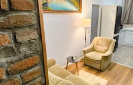 Apartament cu 3 camere, 47 mp, zona Centrala