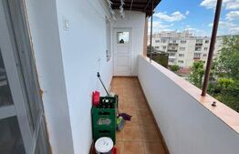 Apartament, cu 2 camere, 52 mp, zona Micro 3