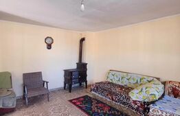 Proprietate formata din 2 case, cu teren 841 mp, in Turda Noua