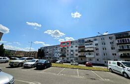 Apartament cu 3 camere de vânzare în Turda lângă Calea Victoriei