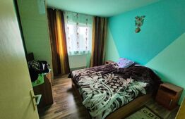 Apartament cu 4 camere, decomandat, 79 mp, etaj intermediar, zona Micro III