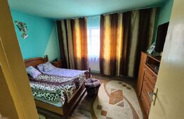 Apartament cu 4 camere, decomandat, 79 mp, etaj intermediar, zona Micro III