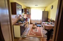 Apartament cu 4 camere, decomandat, 79 mp, etaj intermediar, zona Micro III