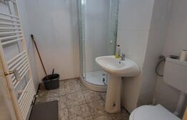 Spatiu comercial de vanzare, zona Micro III