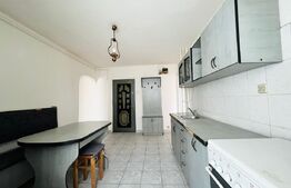 Apartament cu 2 camere, etaj 2, decomandat, zona Parcul Teilor 