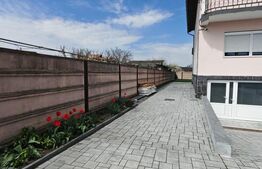 Duplex 267 mp, teren 374 mp, in Poiana