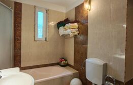 2 Proprietati, 320 mp utili, in centrul Turzii