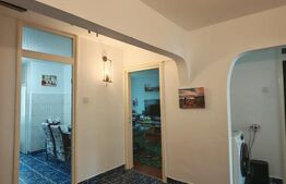 Apartament cu 4 camere, decomandat, 75 mp, zona Parcul Teilor