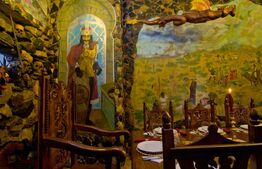 Boutique Hotel & Restaurant de vânzare, 2500 mp, zona Turda