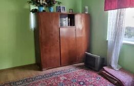 Casa cu 3 camere, anexe, curte și grădină