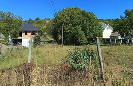 Teren intravilan, 2350 mp, casa demolabila, zona Turda