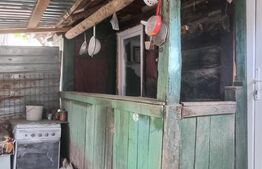 Casa cu doua corpuri