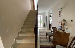 Casa de vanzare mobilata si utilata cu 4 camere