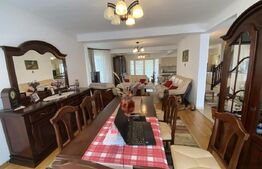 Casa de vanzare mobilata si utilata cu 4 camere