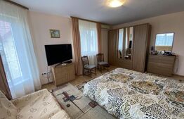 Casa de vanzare mobilata si utilata cu 4 camere