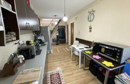 Apartament cu doua camere, bucatarie spatioasa si baie