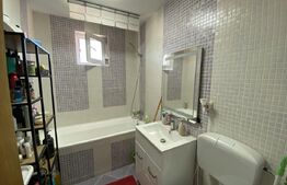 Apartament cu doua camere, bucatarie spatioasa si baie