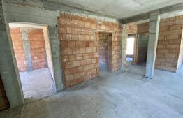 Casa familiala 3 camere, 500 mp teren, la poalele Mesesului in Zalau