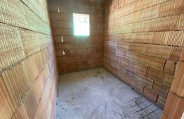 Casa familiala 3 camere, 500 mp teren, la poalele Mesesului in Zalau