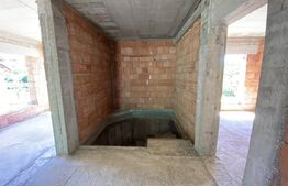 Casa familiala 3 camere, 500 mp teren, la poalele Mesesului in Zalau