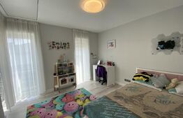 Casa duplex de vanzare, partial mobilata si utilata, 3 camere