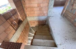 Casa de vanzare, 4 camere, 187.5mp, zona Dumbrava.