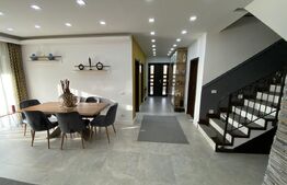 Casa , 4 camere, 20mp,  zona 22 Decembrie 1989