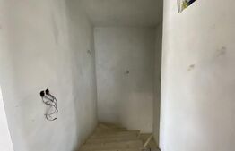 Casa de vanzare cuplata,  predata la stadiul de semifinisat, Zalau