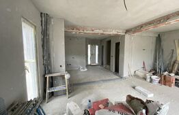 Casa de vanzare cuplata,  predata la stadiul de semifinisat, Zalau