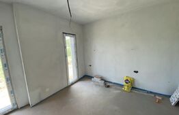 Casa de vanzare cuplata,  predata la stadiul de semifinisat, Zalau