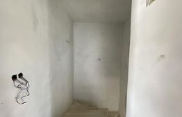 Casa de vanzare cuplata,  predata la stadiul de semifinisat, Zalau