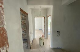 Casa de vanzare cuplata,  predata la stadiul de semifinisat, Zalau