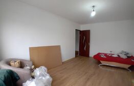 Apartament renovat cu 2 camere decomandate și garaj în Dumbrava Nord Zalău
