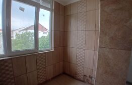 Apartament renovat cu 2 camere decomandate și garaj în Dumbrava Nord Zalău