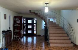 Casă de vacanță D+P+M cu 13 ari de teren