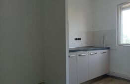 Garsonieră parțial renovată, mobilată și echipată de vânzare