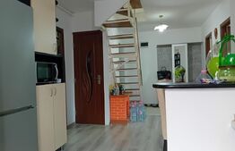 Apartament la mansardă cu scară interioară
